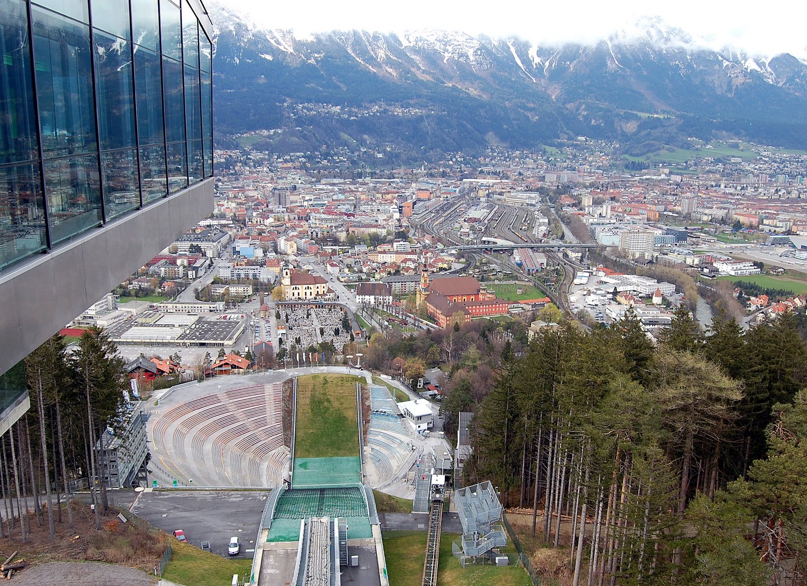 [Innsbruck.jpg]
