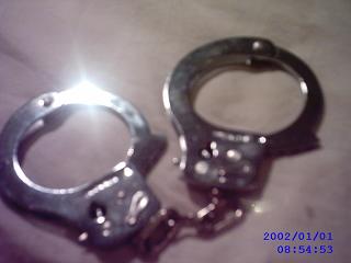 [handcuff.JPG]