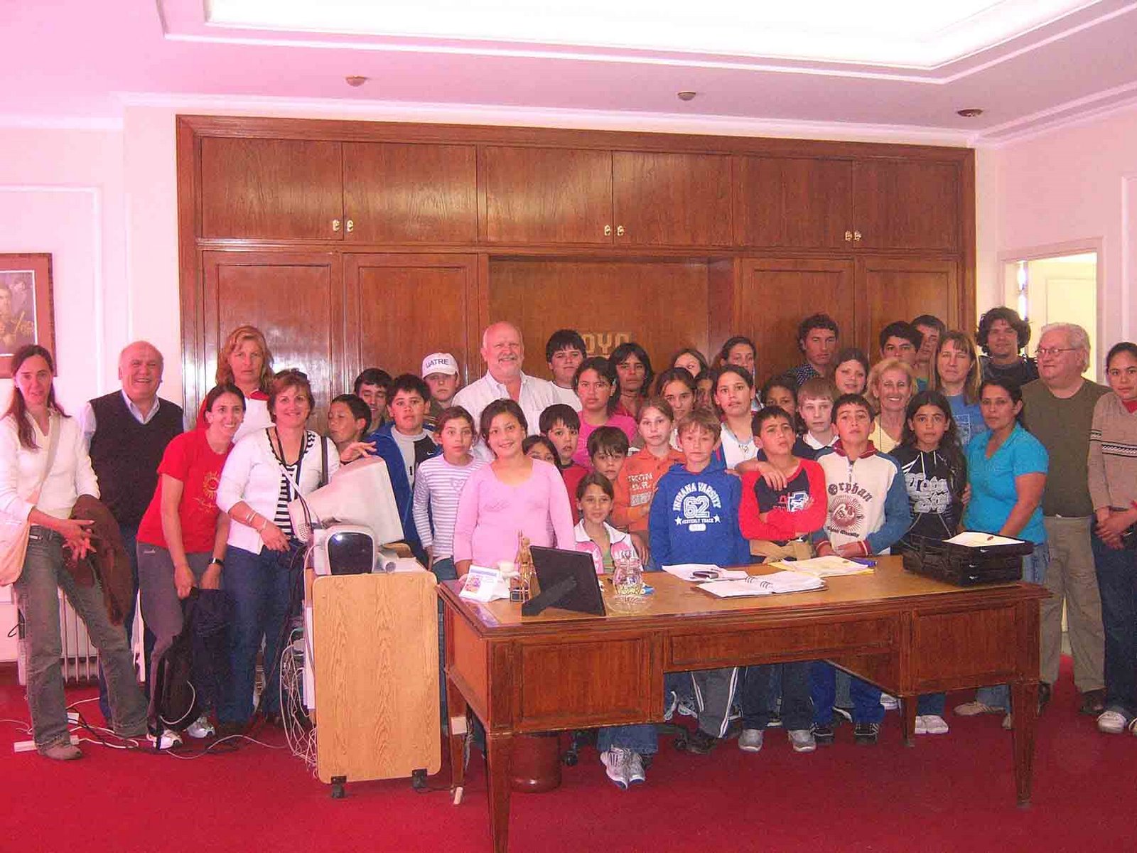 [Delegacion+de+estudiantes+de+La+Sarita+(Santa+Fe)+visita+Goya.jpg]