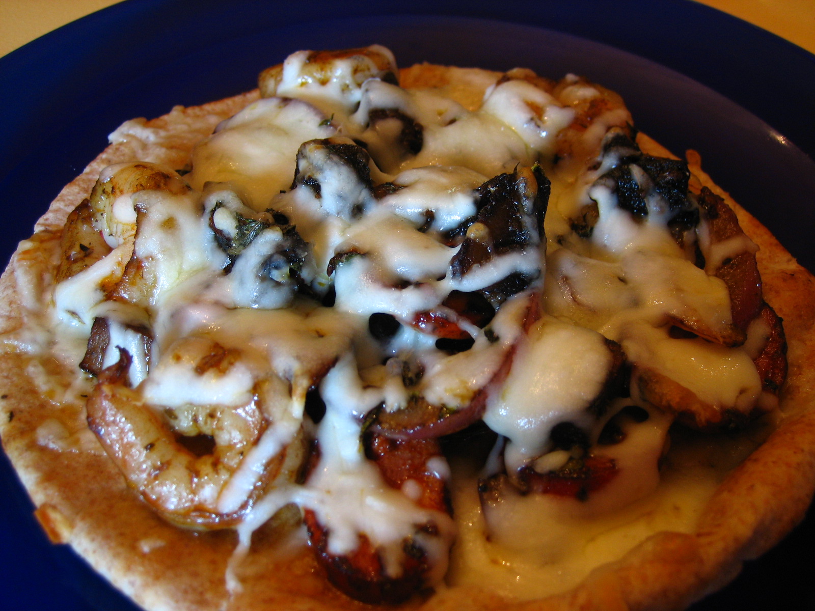 [shrimp+chorizo+&+mushroom+pizza.JPG]