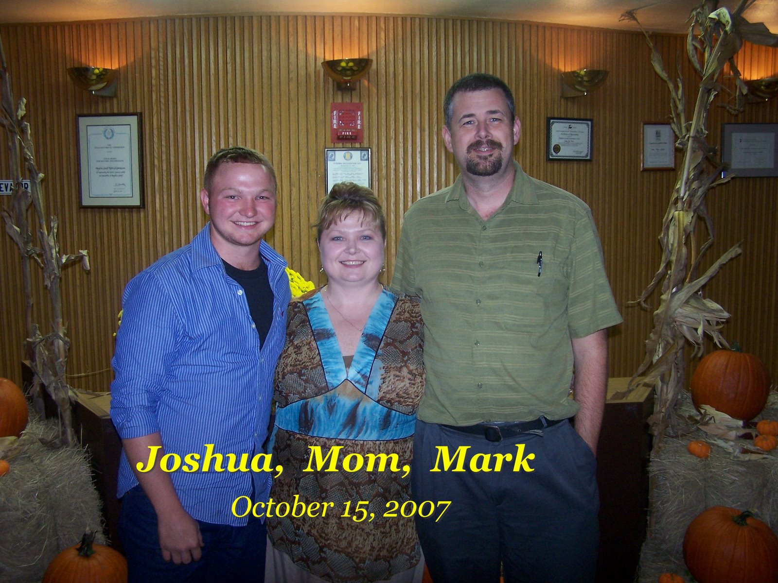 [Josh,+Mom+&+Mark.jpg]