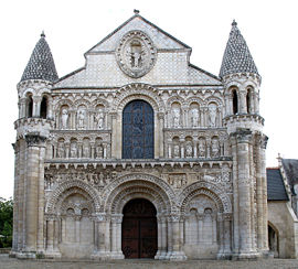 [270px-PoitiersEglise_Notre_Dame[1].jpg]