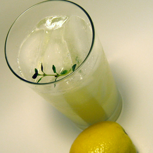 [beverage-thyme_lemonade.jpg]