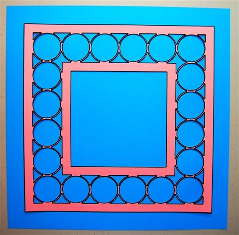 [10+inch+circle+frame+pink+with+markers+on+blue.jpg]