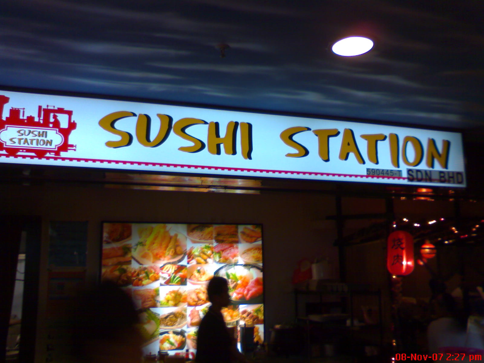 [Sushi+Station.JPG]