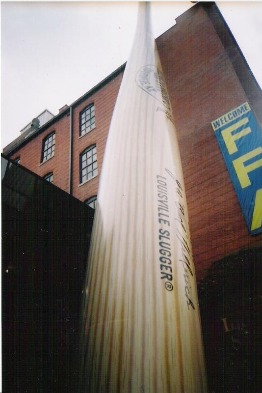 [the+biggest+baseball+bat.jpg]
