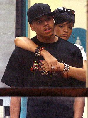 [chris-brown-and-rihanna-picture.jpg]