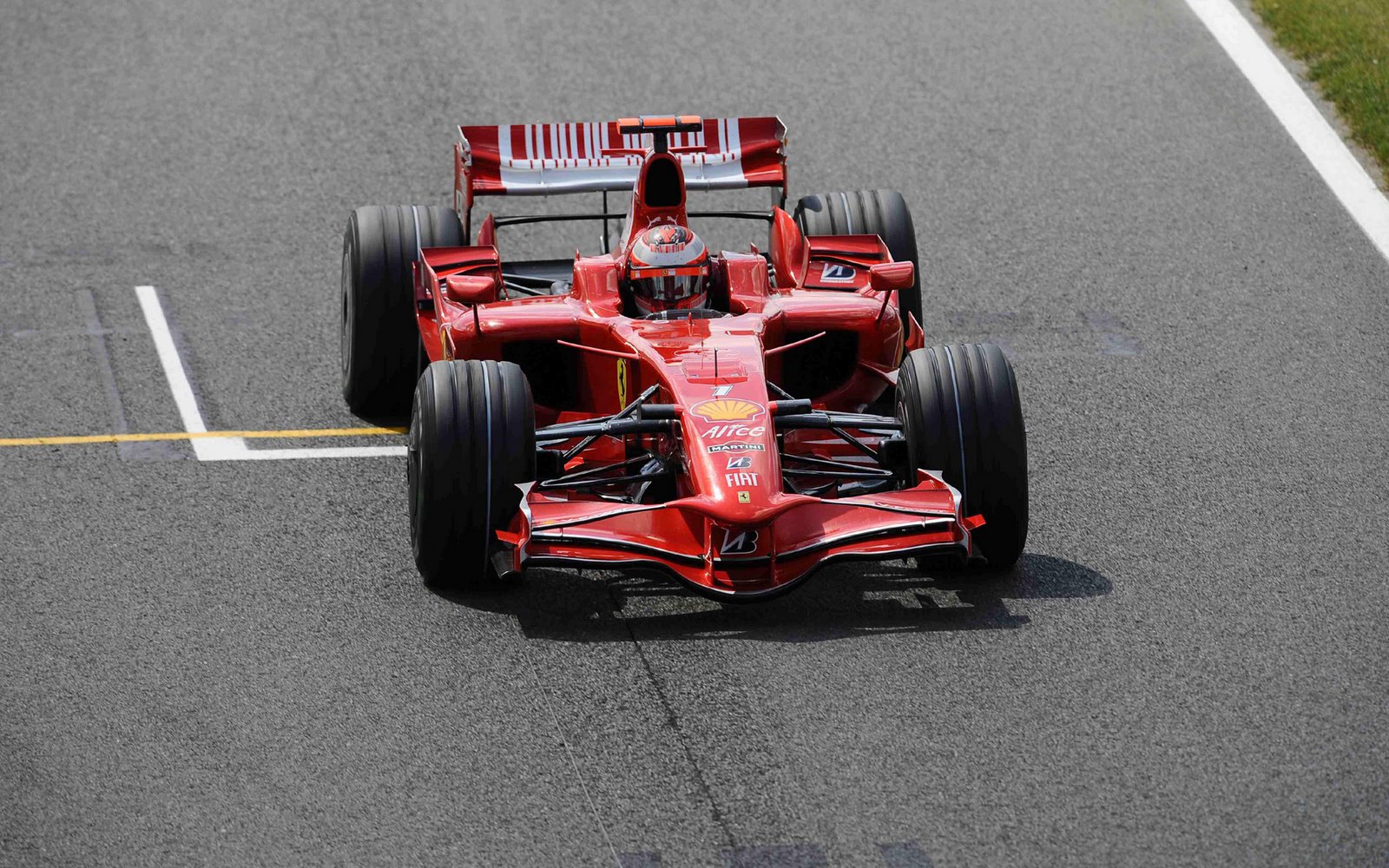 [Kimi+Räikkönen+Ferrari+British+Grand+Prix,+Silverstone+Friday+Free+Practise+13.jpg]