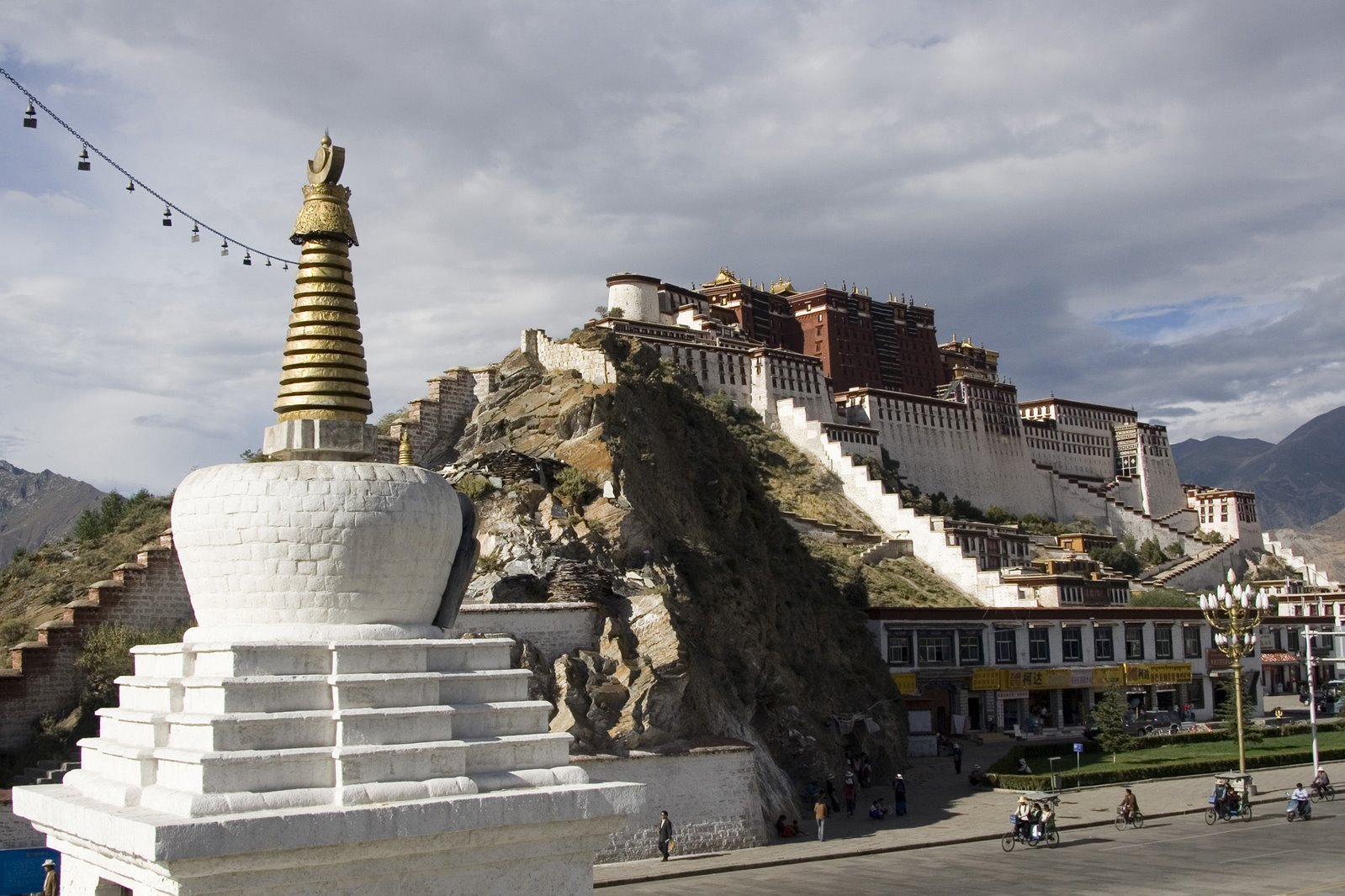 [Lhasa+Potala+Palace.jpg]
