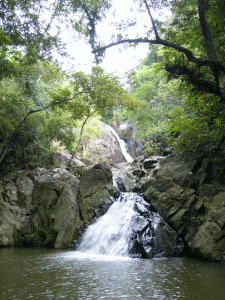 [Waterfall+sumwhere+in+beuafort.gif]
