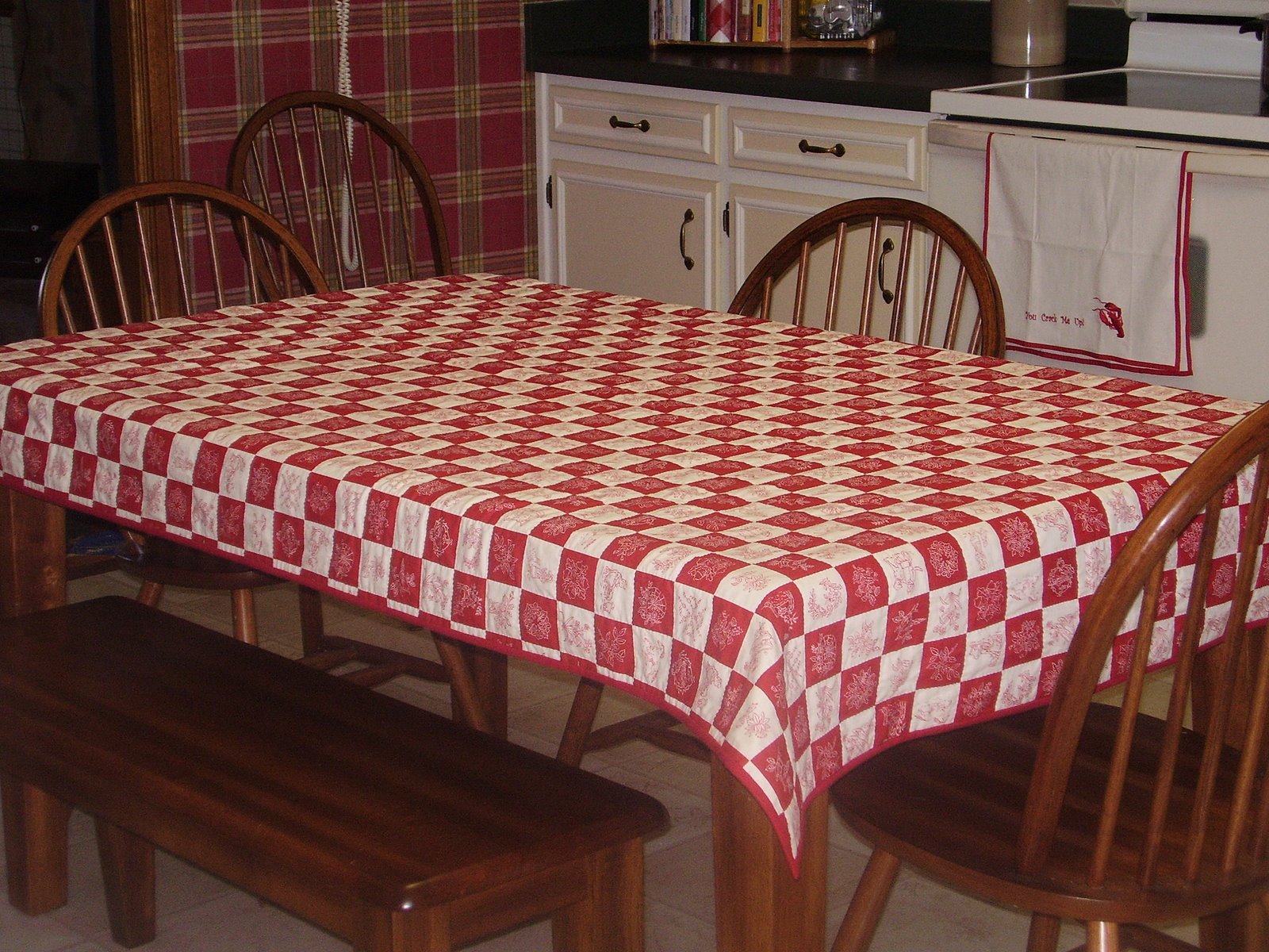 [tablecloth.JPG]