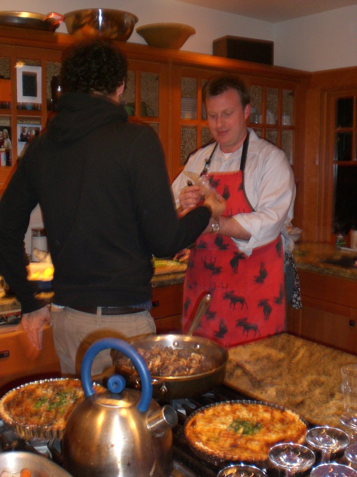 [PICT0091+cooking.JPG]