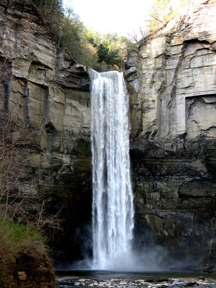 [waterfall2.JPG]