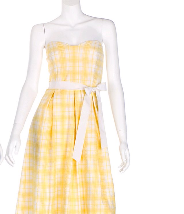 [yellow+lilly+dress.bmp]