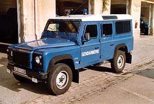 [Land+Rover+Defender+Blindé+-+Gendarmerie+Police.jpg]