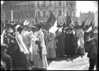 [Suffragettes.jpg]