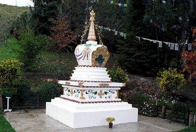[stupa1.jpg]