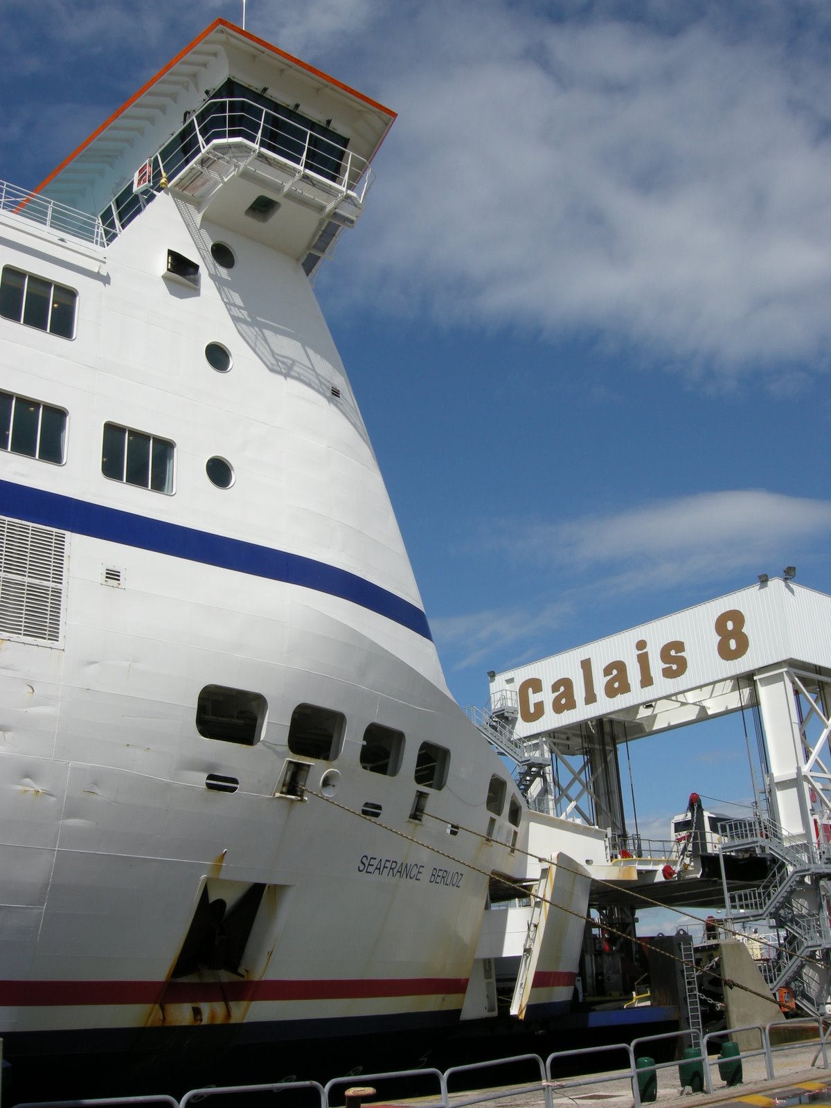 [Calais+ferry.jpg]
