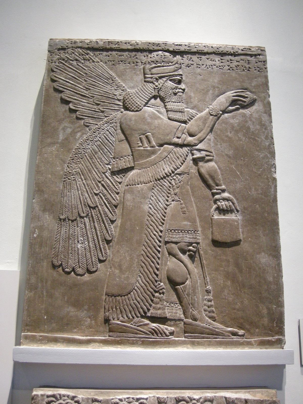 [Nimrud+guardian+spirits.jpg]
