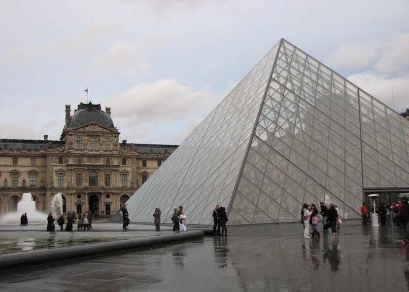 [Louvre+Pyramid-Outside.jpg]