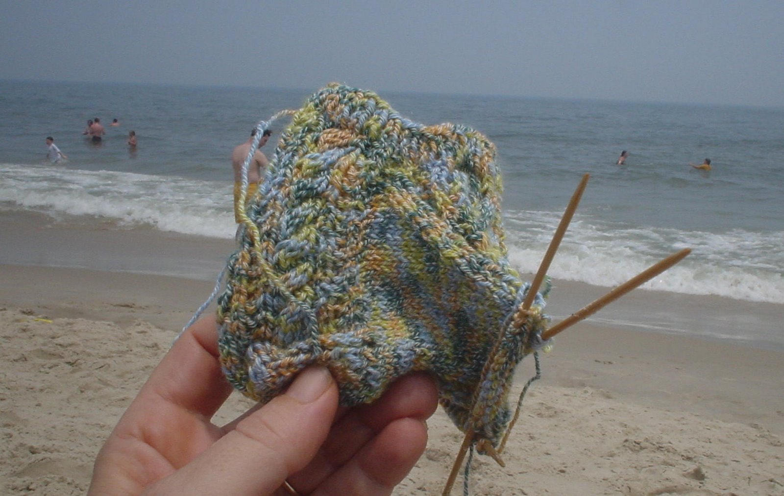[knitting+309+(2).jpg]