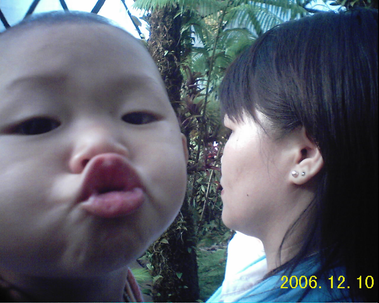 [MY+BABY+COUSIN+CUTE+RIGHT.JPG]