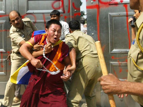 [tibet_protest.jpg]