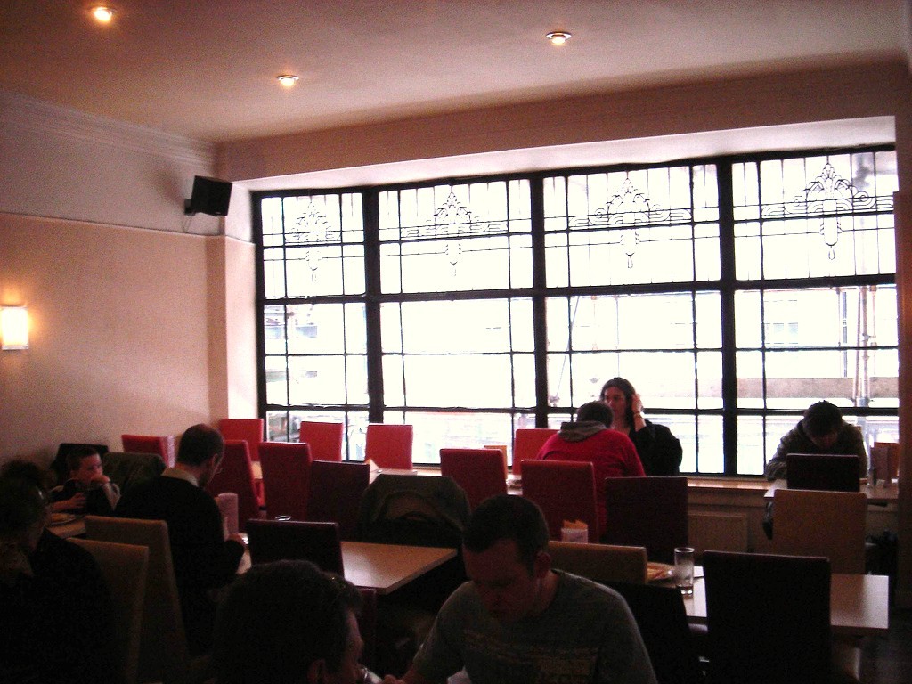 [Nicholsons+restaurant+Edinburg.jpg]