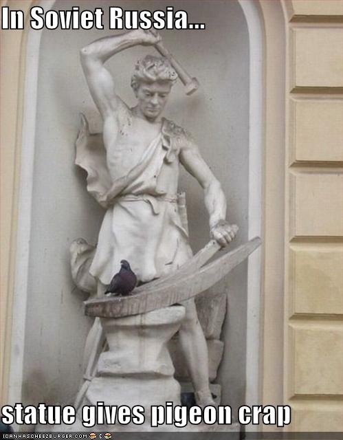 [funny-pictures-statue-attacks-pidgeon-russia.jpg]