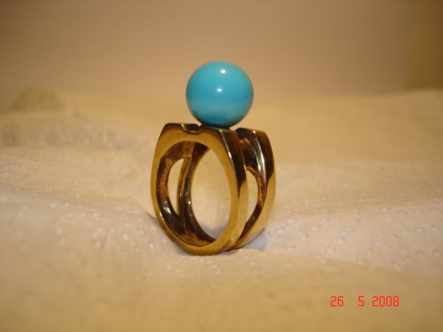 anello in oro con turchese