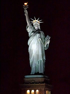 [statue-of-liberty-night.jpg]