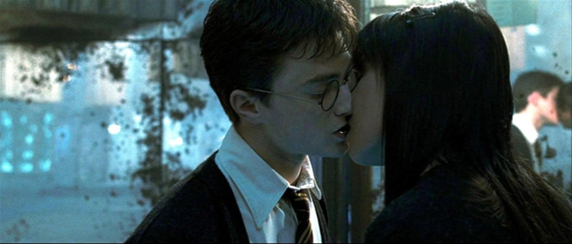 [Harry+Potter+first+kiss+bacio[4].jpg]
