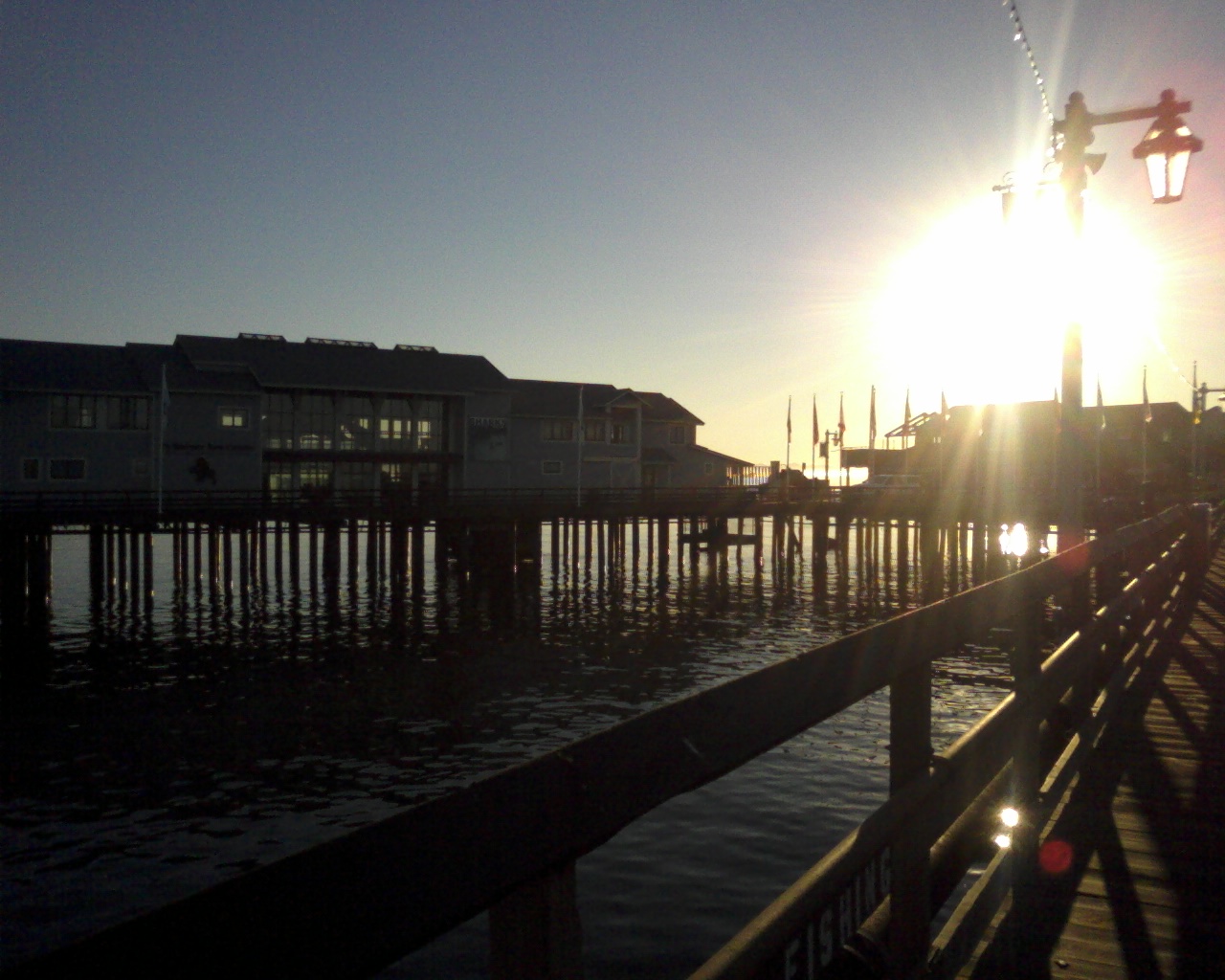 [11-14-sb+pier+morning+sun.jpg]