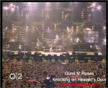 [Guns-N-Roses-Knocking-on-Heavens-Door-03.jpg]
