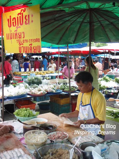 [thai_night-market_popiah.jpg]