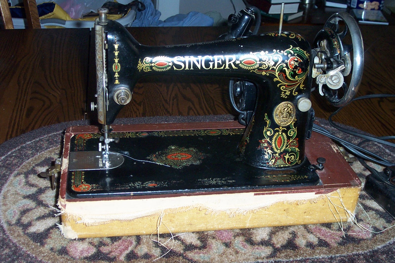 [sewing+machines_1505.JPG]