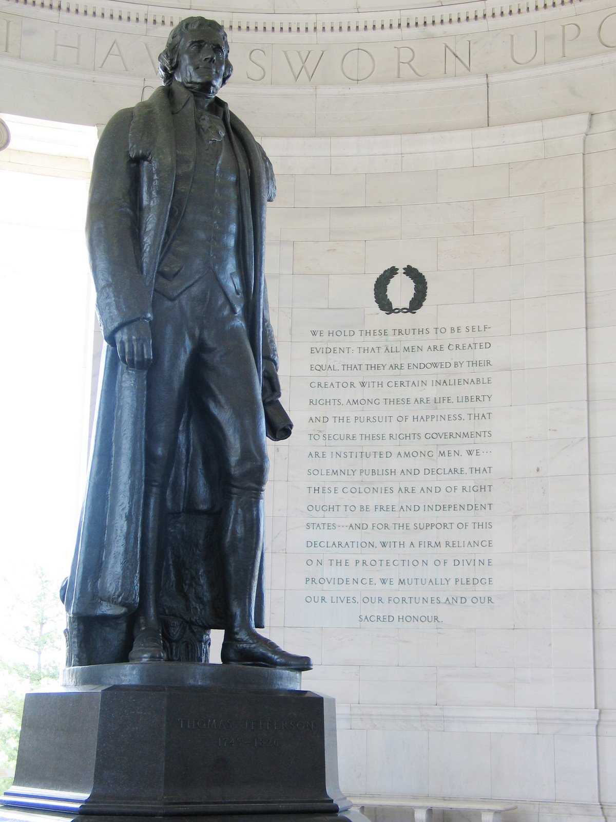 [Jefferson_Memorial_with_Declaration_preamble.jpg]