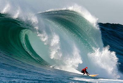 [400_frederic_larson_mavericks_surf_contest.jpg]