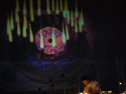 [DJ+Shadow+1.5.jpg]