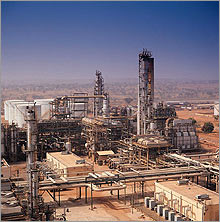 [oil_refinery.03.jpg]