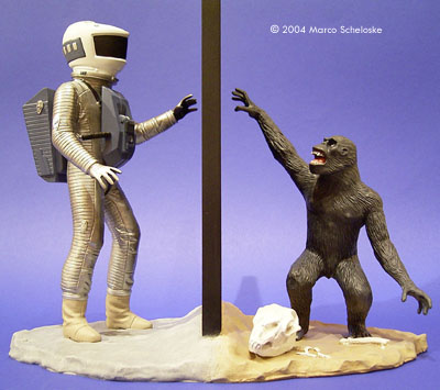 [Astronaut+with+Ape+Diorama.jpg]