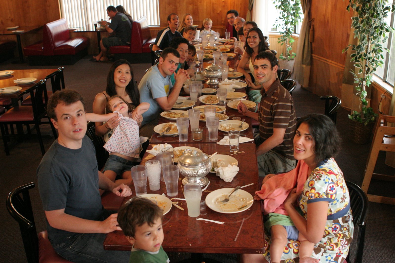 [Estrada+Family+July+2006+517.jpg]