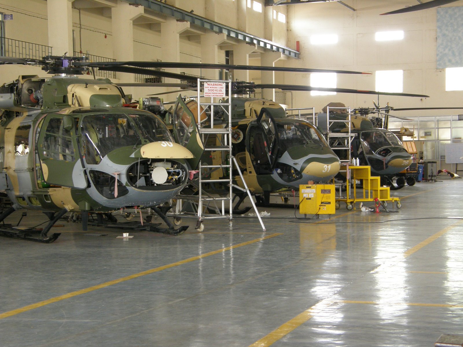 [The+assembly+line+for+the+Dhruv+helicopter.JPG]