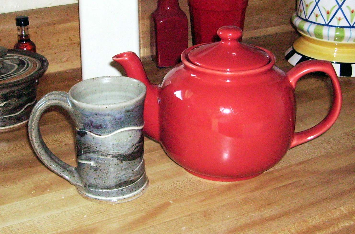[Magic+red+teapot.jpg]