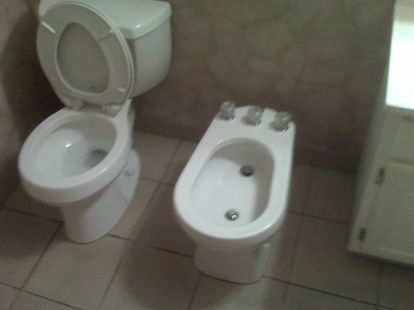 [NYC+Bathroom.jpg]