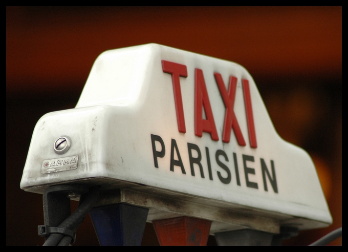 [Chauffeur+de+taxi+nu.jpg]