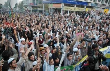 [pakistan+rally.jpg]