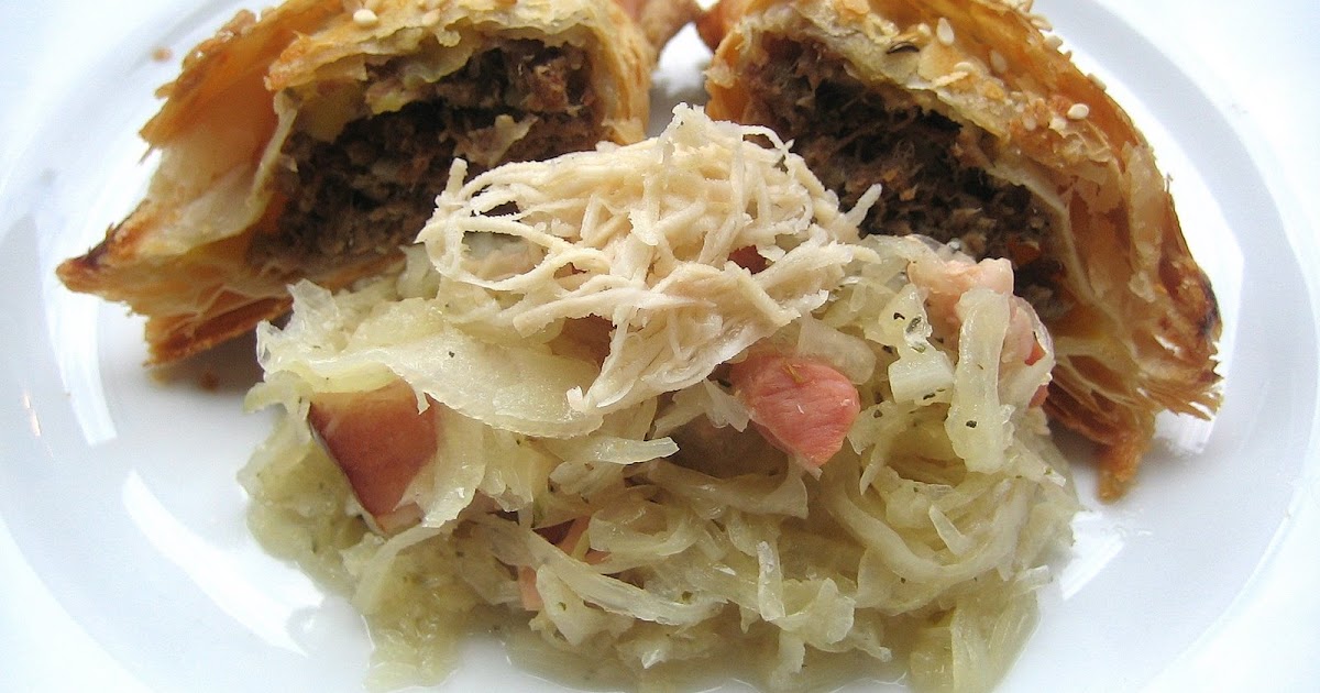 Kochknecht: Sauerkraut mit Leberwurst-Blätterteigtaschen