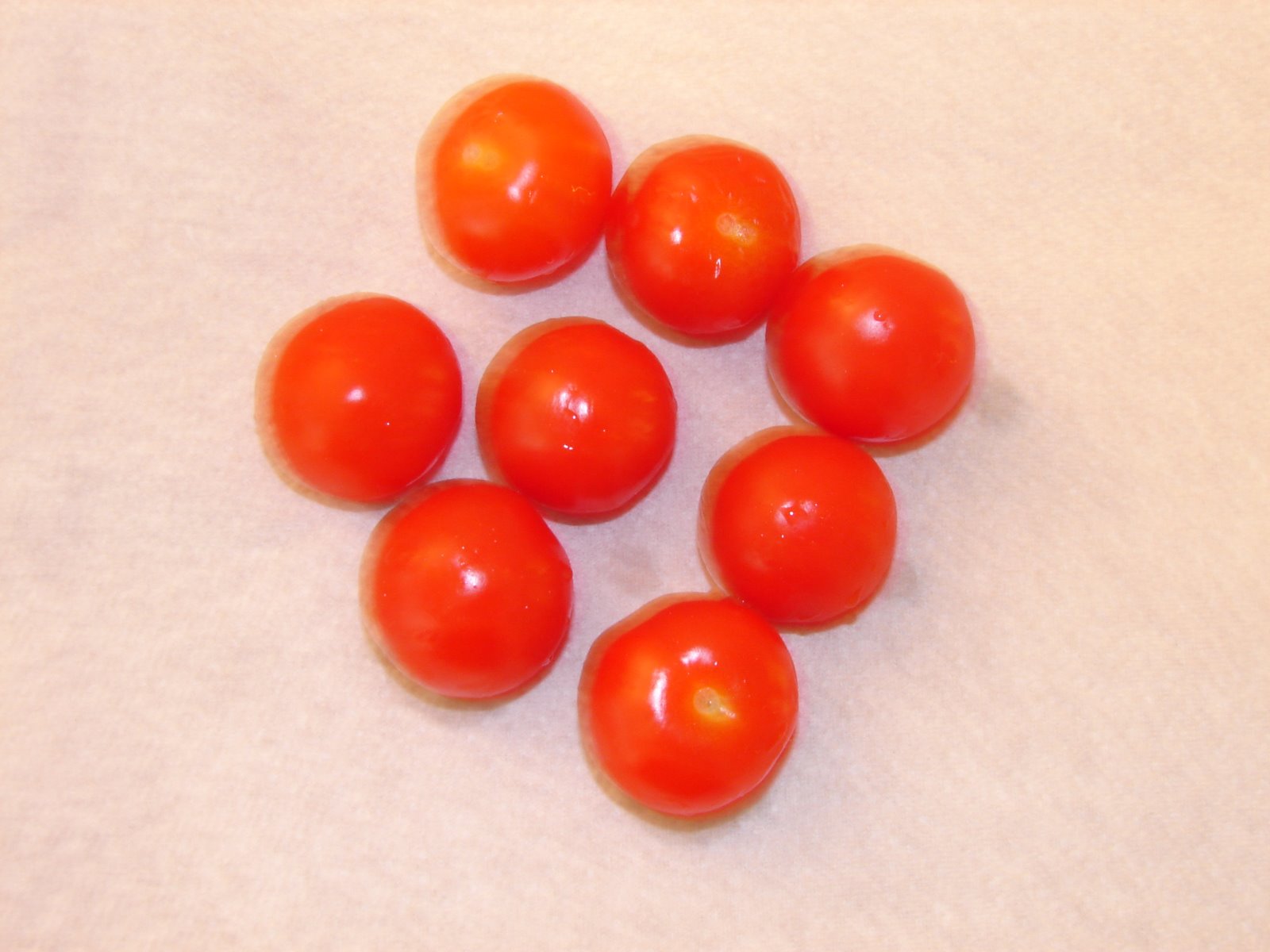 [cherry+tomatoes.JPG]