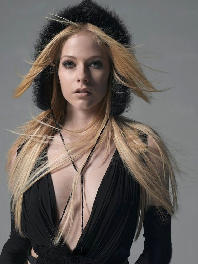 [Avril_Lavigne_15.jpg]